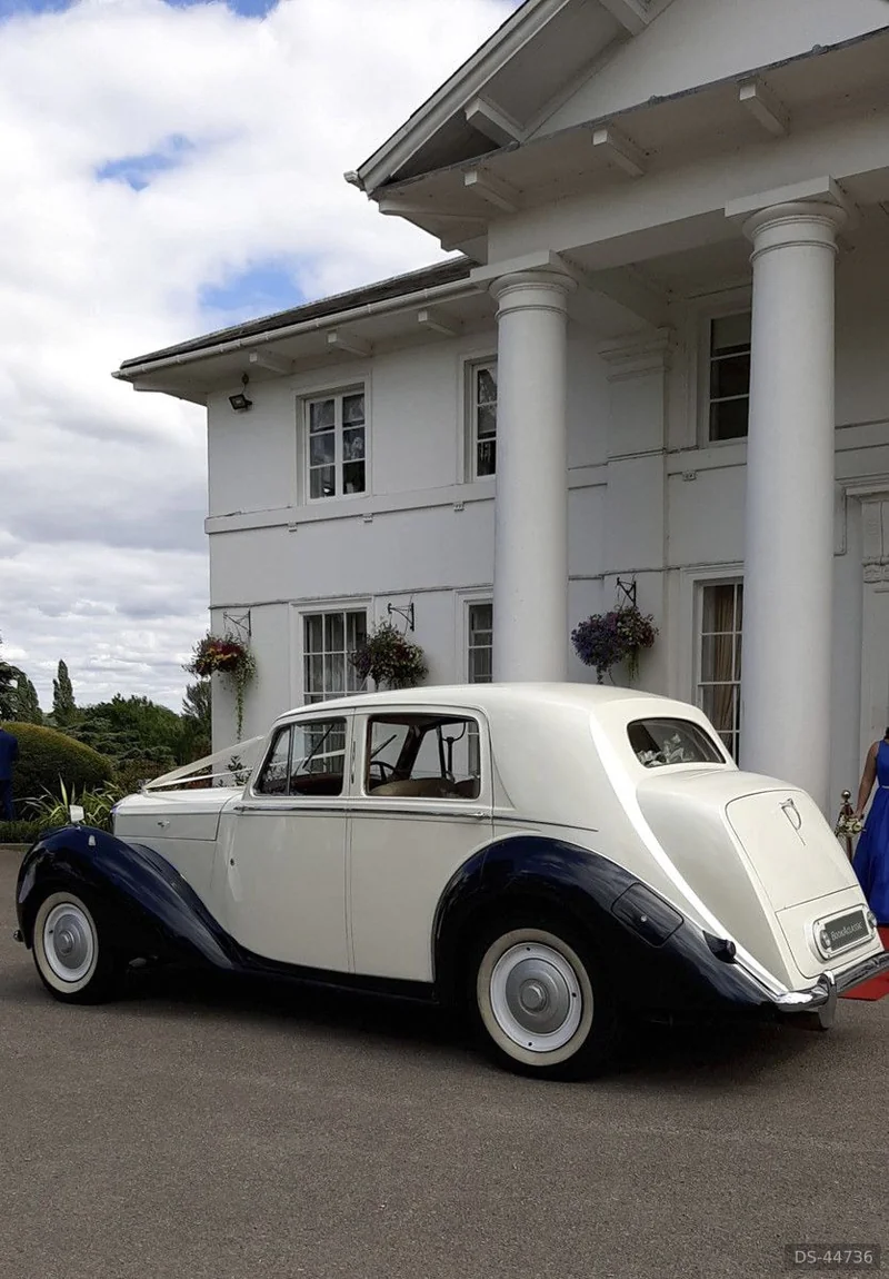 1951 Bentley Mkvi in London 3