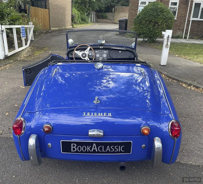 1960 Triumph Tr3 in London 3
