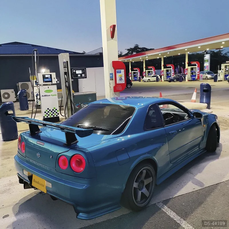1998 Nissan Skyline R34 in London 4