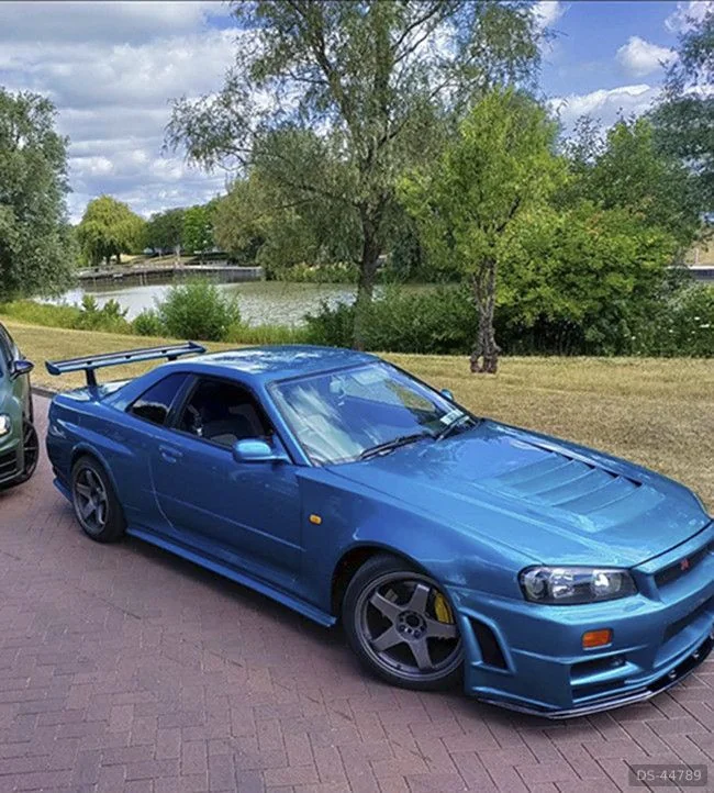 1998 Nissan Skyline R34 in London 8