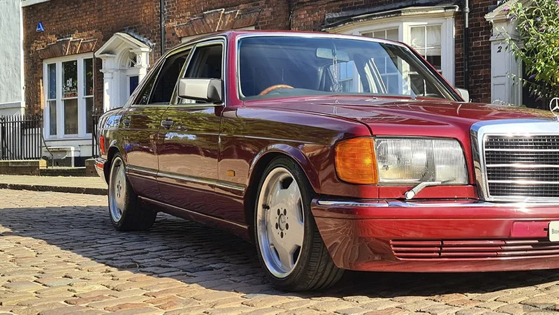 1991 Mercedes-Benz 300se in Wolverhampton 5