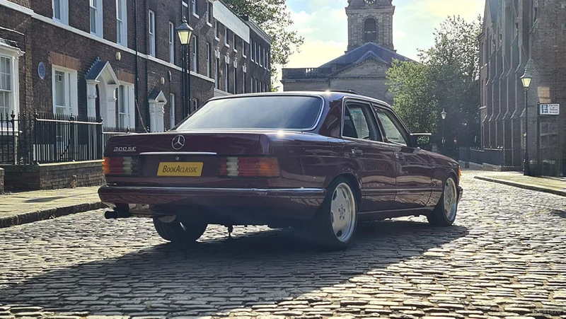 1991 Mercedes-Benz 300se in Wolverhampton 4