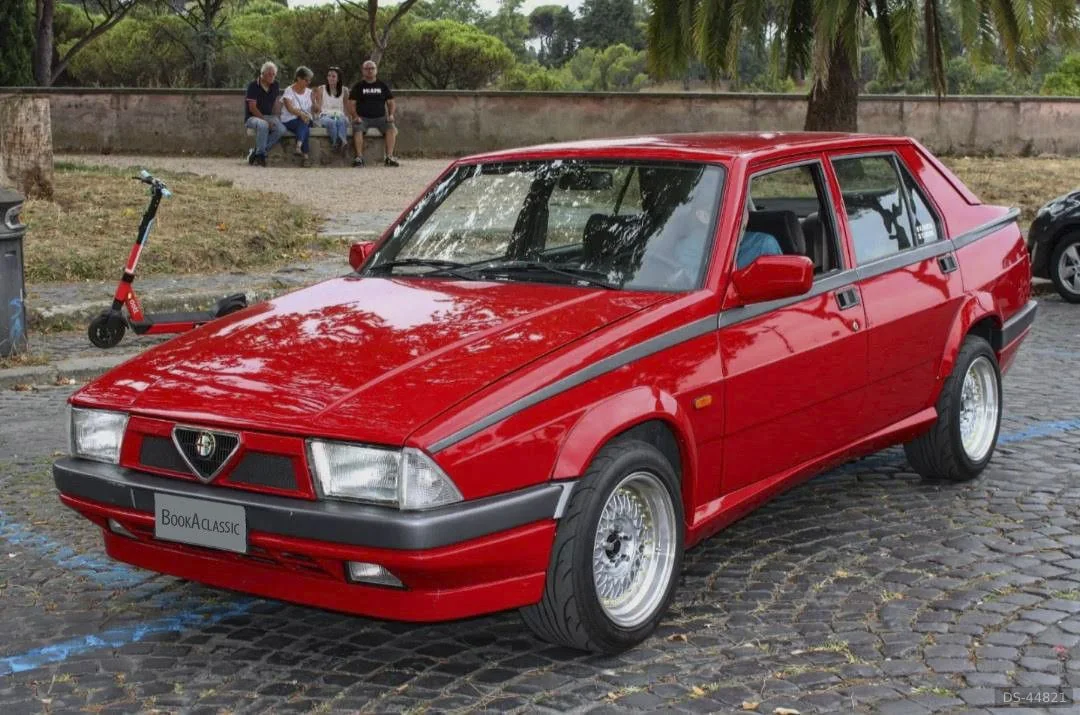1990 Alfa Romeo 75