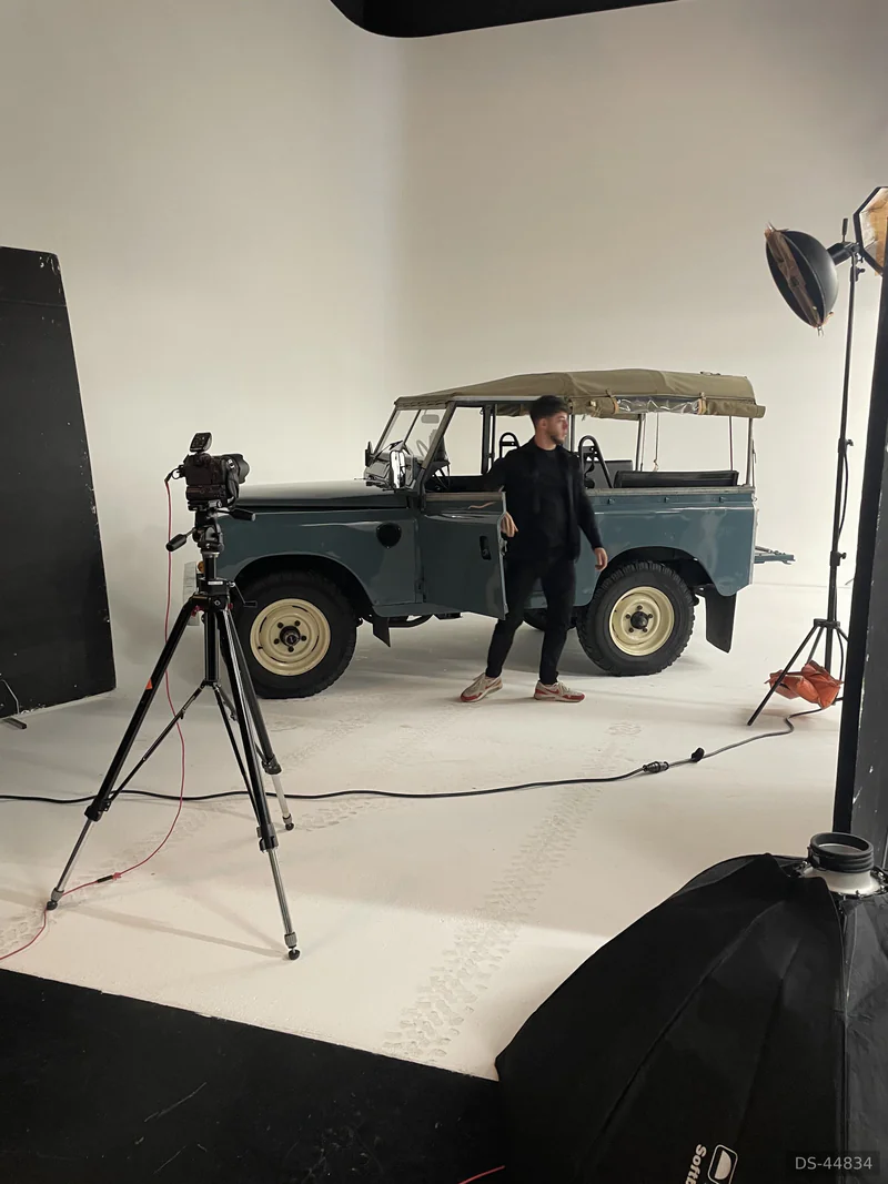 1983 Land Rover Series 3 in London 10