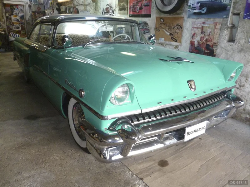 1955 Mercury Montclair in Jouy Le Chatel 3