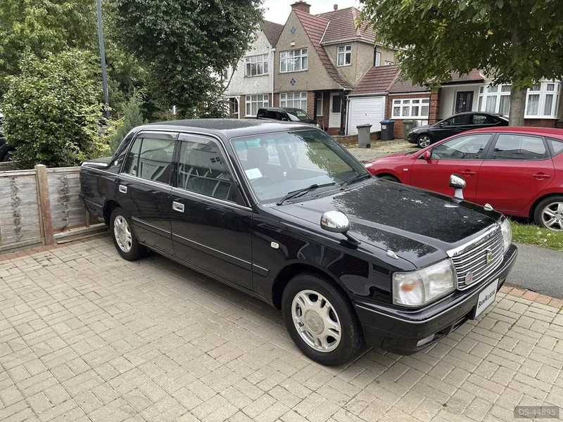 2006 Toyota Crown in Wembley