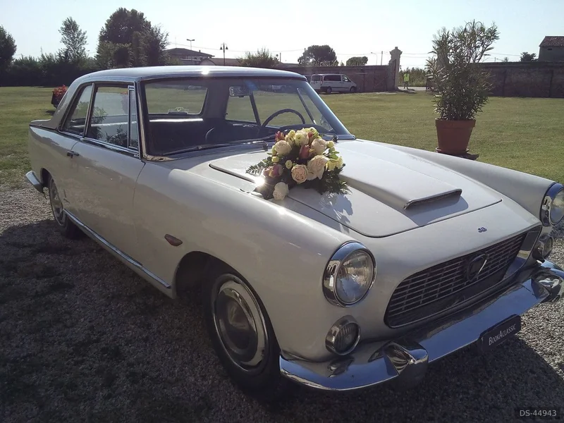 1965 Lancia Flaminia in Legnaro