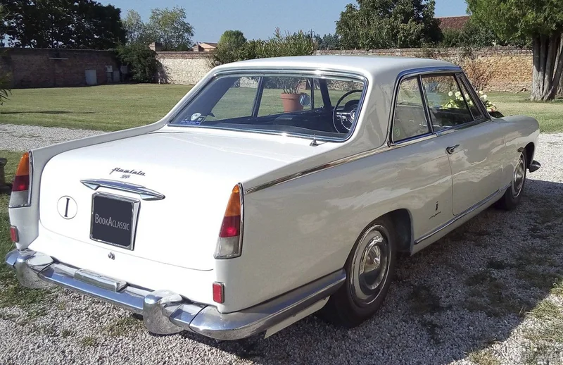 1965 Lancia Flaminia in Legnaro 3