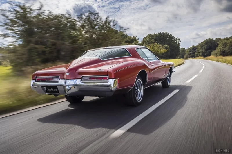 1972 Buick Riviera in Cranleigh 2