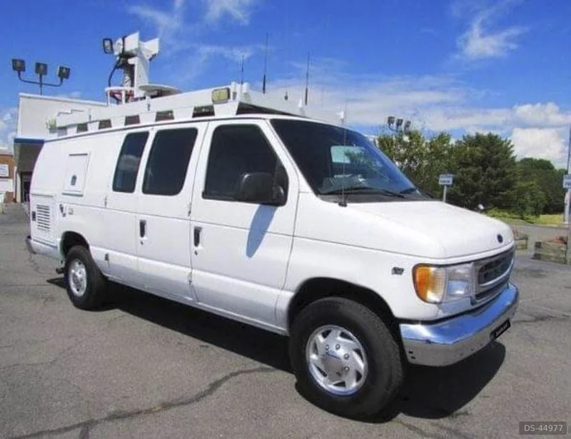 1998 Ford E350 News Van in Belleville 2