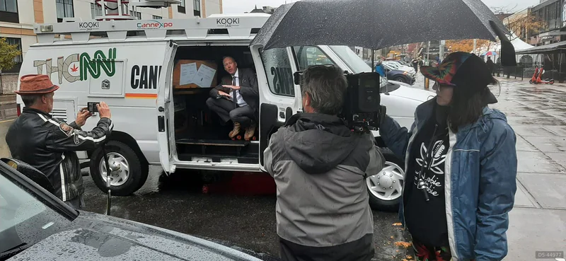 1998 Ford E350 News Van in Belleville 4