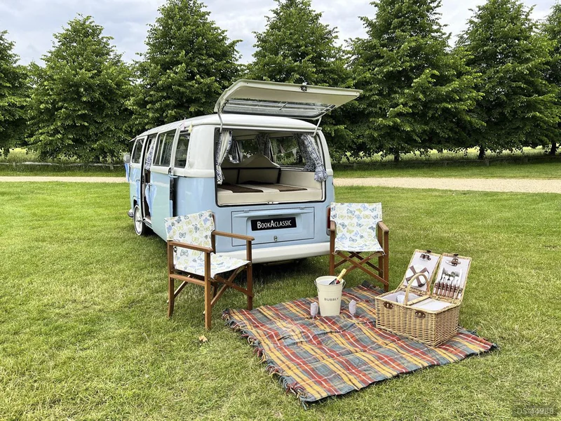 1971 Volkswagen Vw T2 Camper in Stamford 2