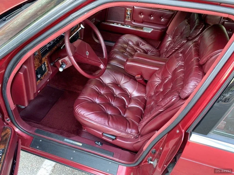 1988 Chrysler New Yorker Landau in Vancouver 4