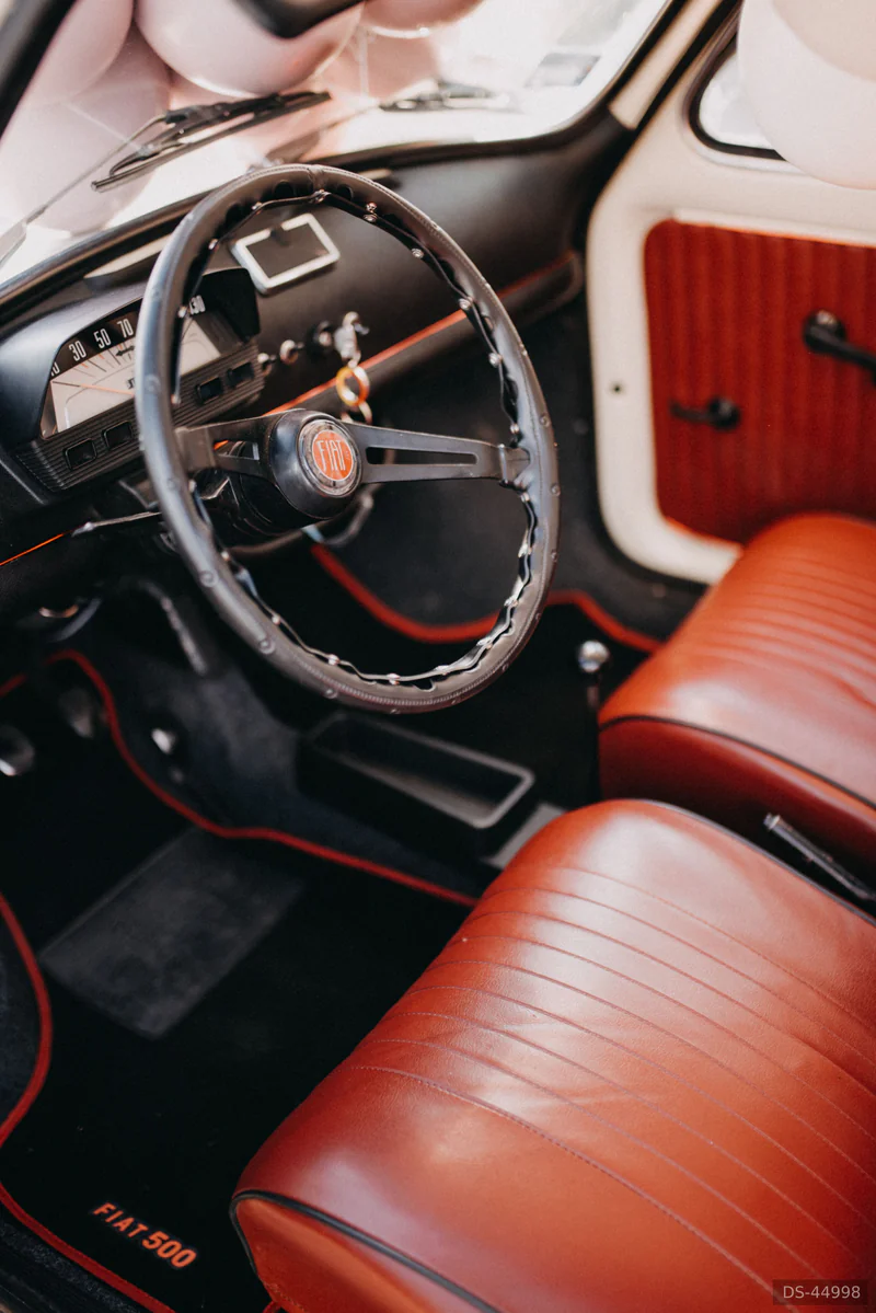 1971 Fiat 500 L in Kraków 6