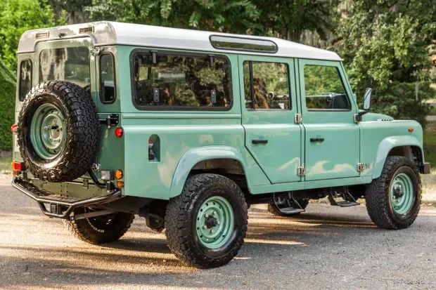 1989 Land Rover Defender 110 Base 2