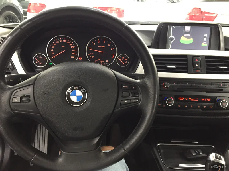 2014 BMW 320i in Sao Paulo 4