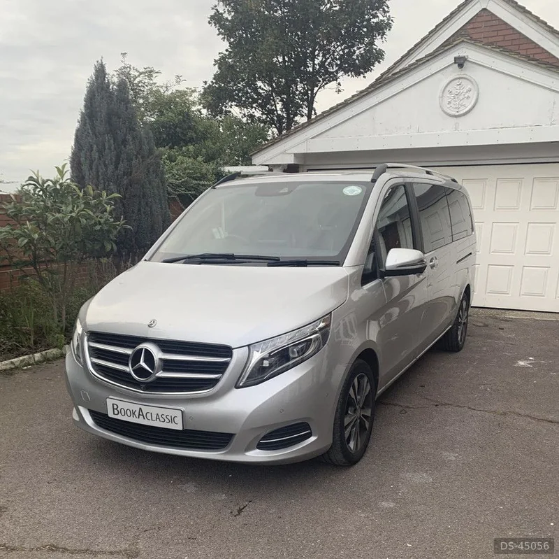 2017 Mercedes-Benz V Class in London 6