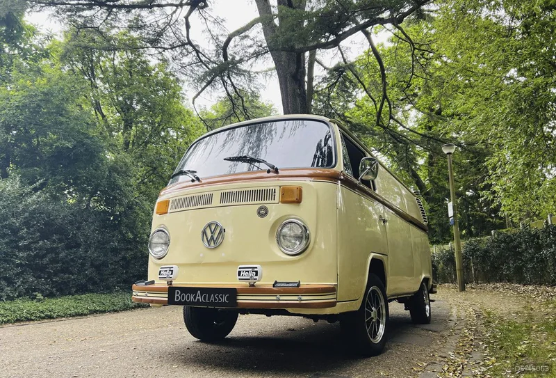 1978 Volkswagen T2 in London 5