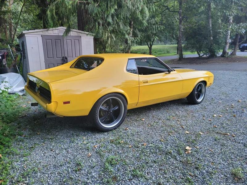 1973 Ford Mustang Coupe in Vancouver 2