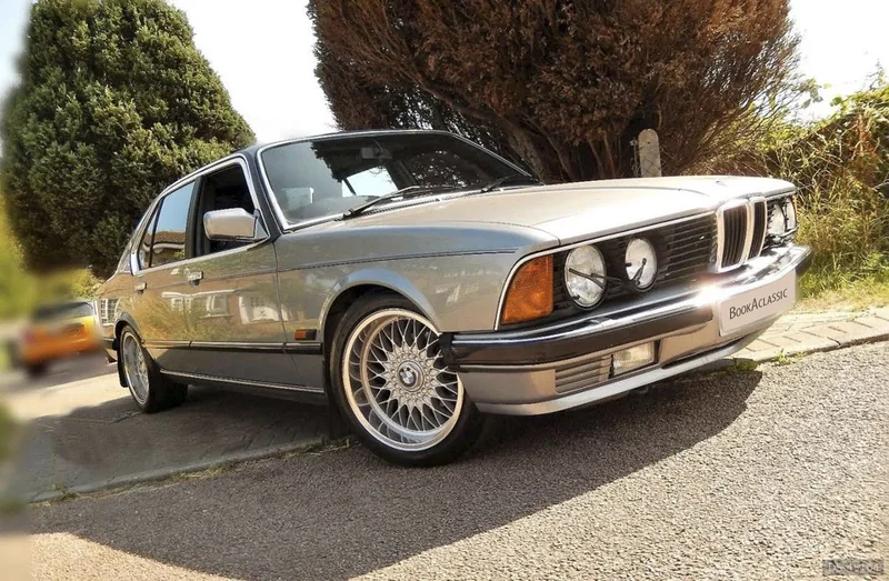 1986 BMW 735i in London 2