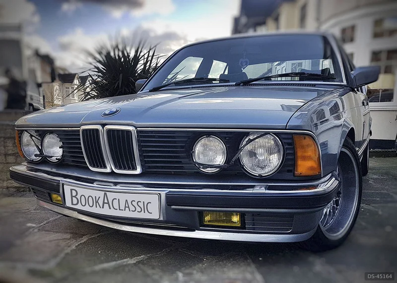 1986 BMW 735i in London