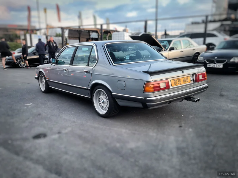 1986 BMW 735i in London 3