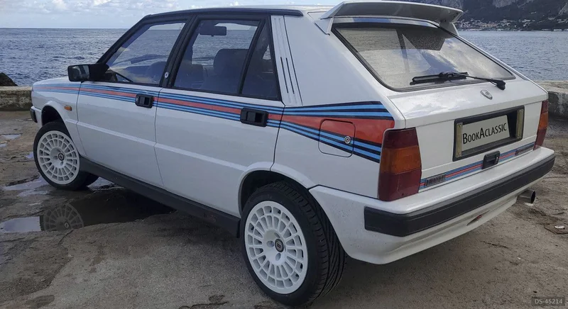 1991 Lancia Delta Hf Turbo in Palermo 3