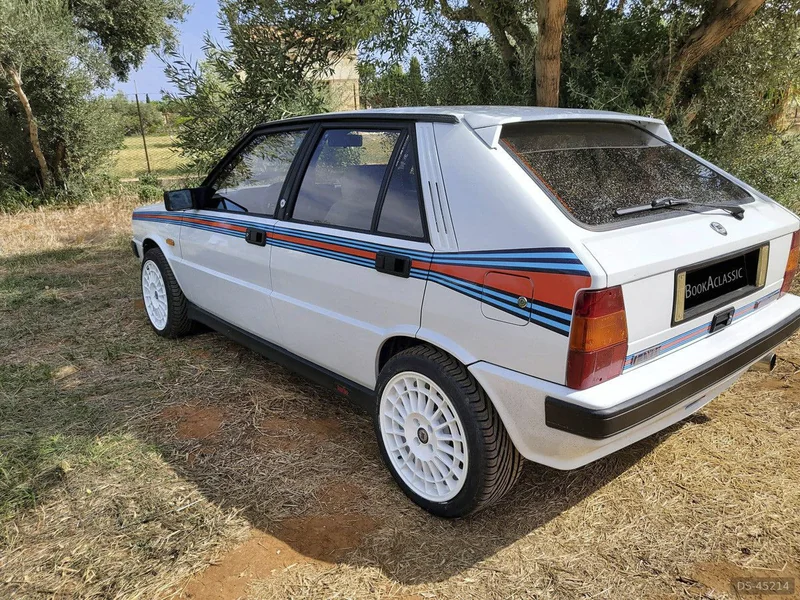 1991 Lancia Delta Hf Turbo in Palermo 5