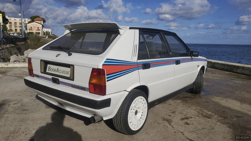 1991 Lancia Delta Hf Turbo in Palermo 4