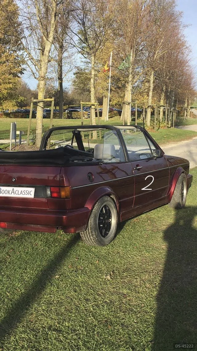 1990 Volkswagen Golf Mk1 in Rèves 2