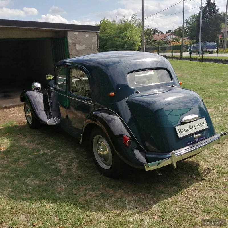 1956 Citroen Traction Avant in Padernello Tv 3