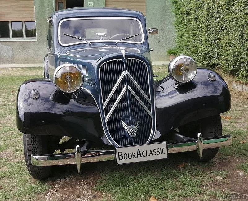 1956 Citroen Traction Avant in Padernello Tv 2