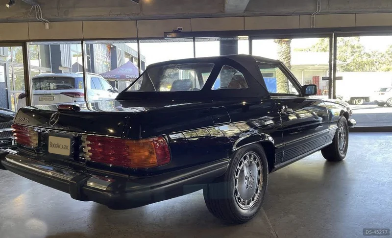 1987 Mercedes-Benz 560sl in Tonimbuk 6