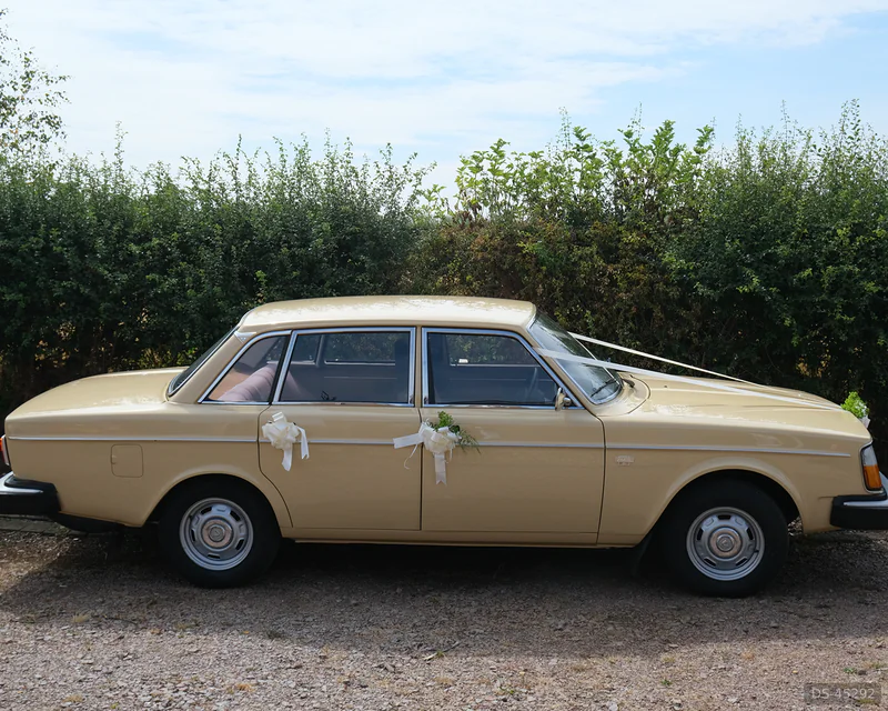 1976 Volvo 244 Dl in Loughborough 4