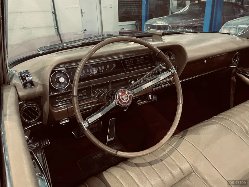 1963 Cadillac Eldorado Biarritz in Holíč 4