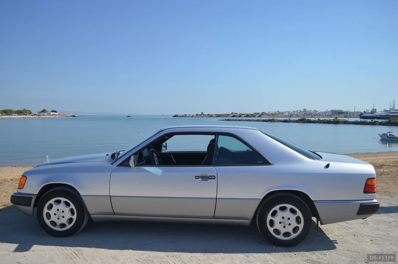 1992 Mercedes-Benz 300 Ce in Paio Pires 8