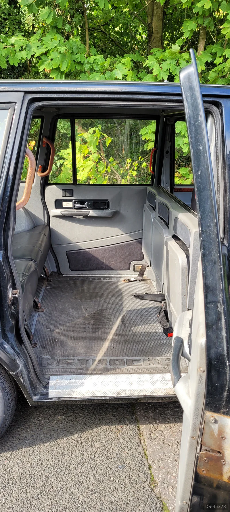 1998 Metrocab Metrocab in Shrewsbury 4