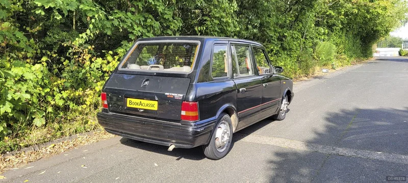 1998 Metrocab Metrocab in Shrewsbury 2