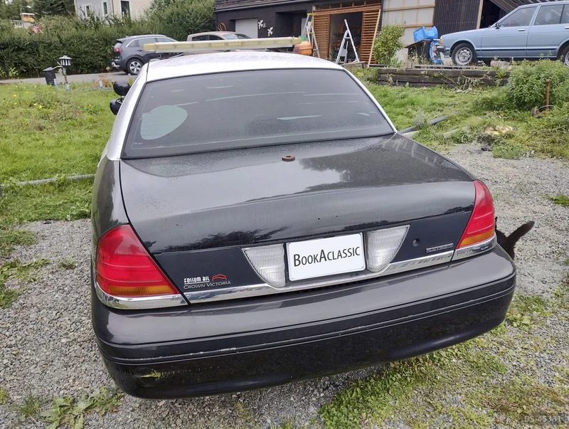 1998 Ford Crown Victoria Police Interceptor in Ridabu 3