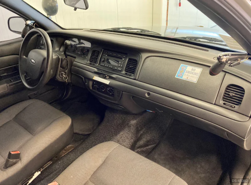 2007 Ford Crown Victoria Police Interceptor in Ridabu 3