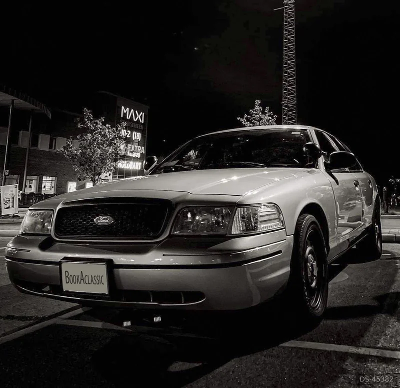 2007 Ford Crown Victoria Police Interceptor in Ridabu 7