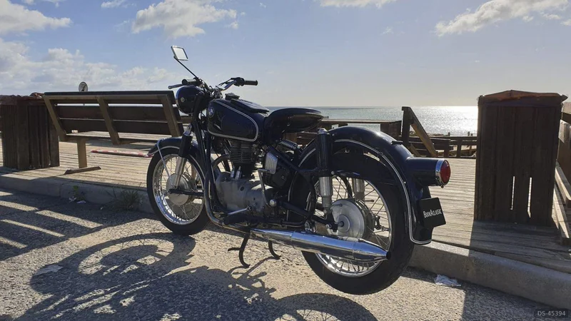 1966 BMW R27 in Ferreiras 2
