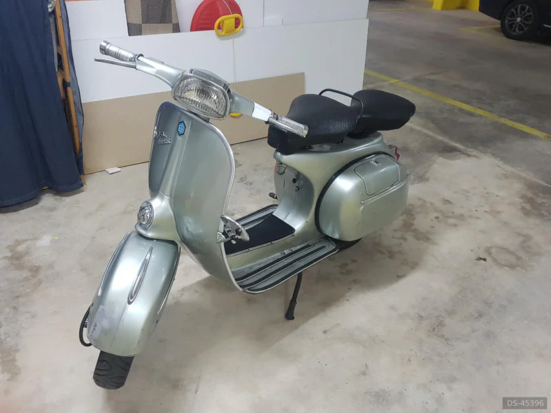 1971 Piaggio Vespa Sprint 150 in Ferreiras 3