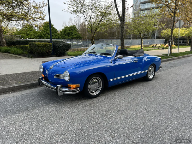 1972 Volkswagen Karmann Ghia in Vancouver 2