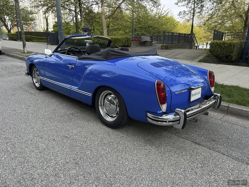 1972 Volkswagen Karmann Ghia in Vancouver 5