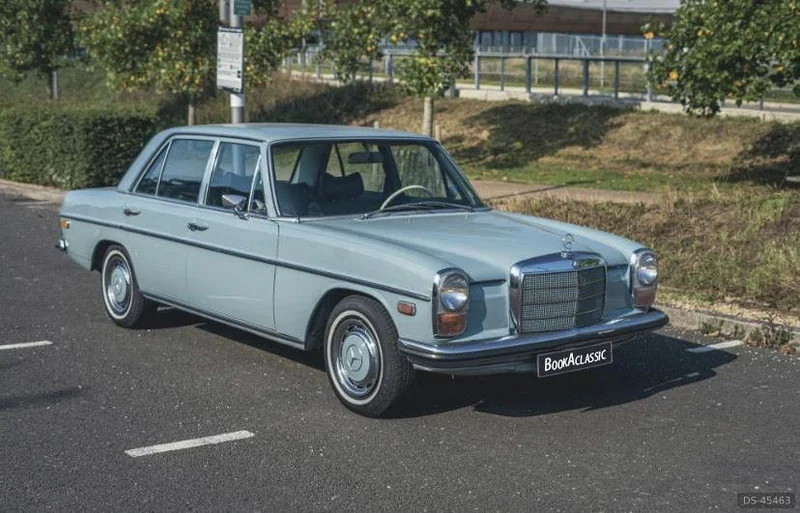 1970 Mercedes-Benz 220 Auto in Surbiton