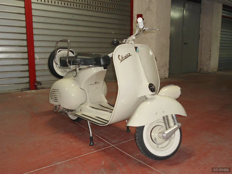 1954 Piaggio Vespa Faro Basso in Casalnuovo Di Napoli 5