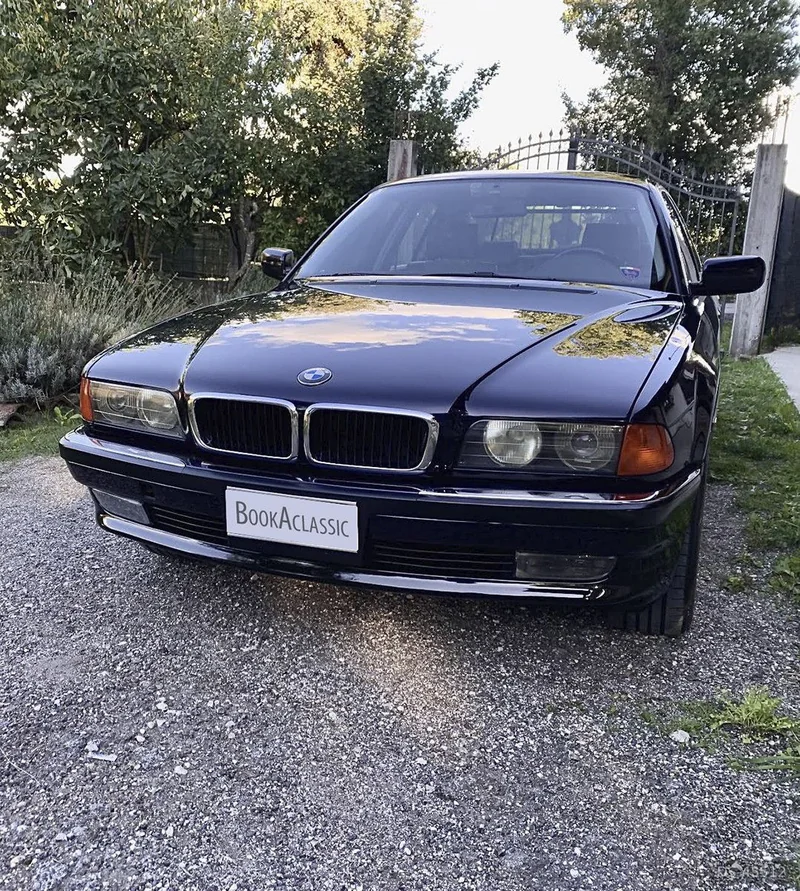 1995 BMW 730 in Roma 4