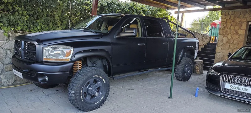 2007 Dodge Ram in Galápagos