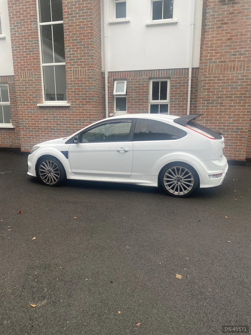 2010 Ford Focus in Londonderry 2